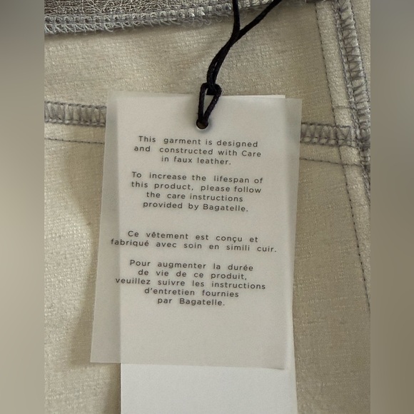 7 For All Mankind Shimmering Silver Pencil Skirt | Size Medium - Picture 8 of 11